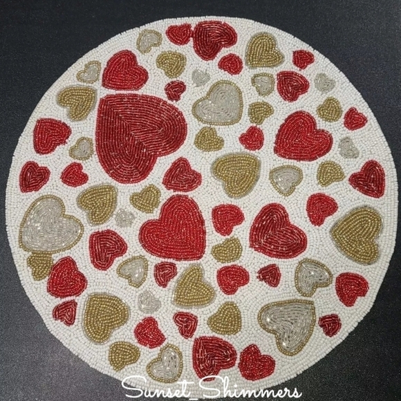 x4 Nicole Miller Valentines Hearts  Sparkly Beaded Placemats Charger SET New - Picture 5 of 10
